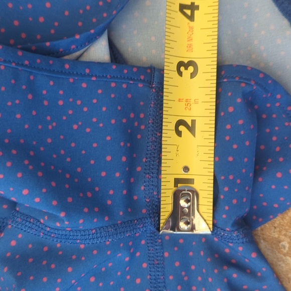 S Run Rabbit Shorts - Picture 4 of 5